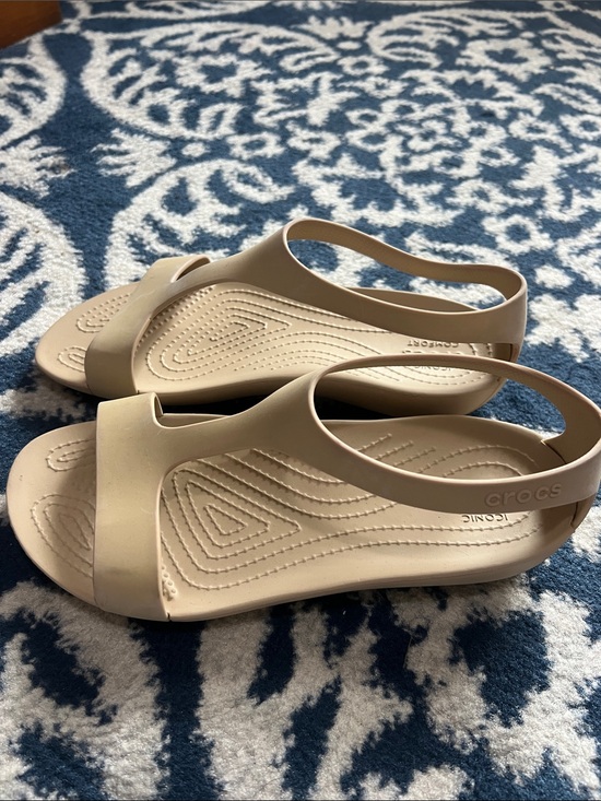 CROCS Shoes - CROCS Women’s Slingback Sandal in Light Beige